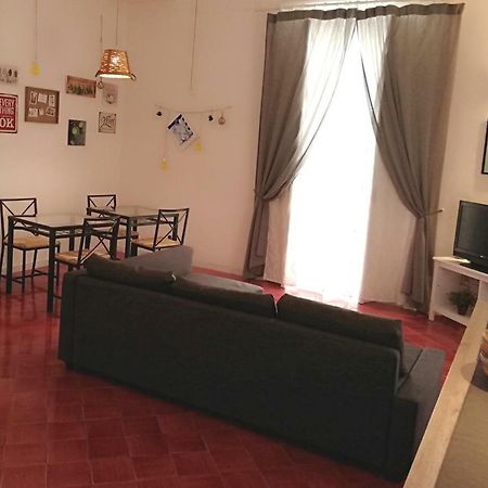 B&B Vicolo Stretto サレルノ エクステリア 写真