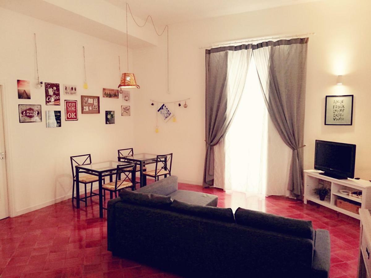B&B Vicolo Stretto サレルノ エクステリア 写真