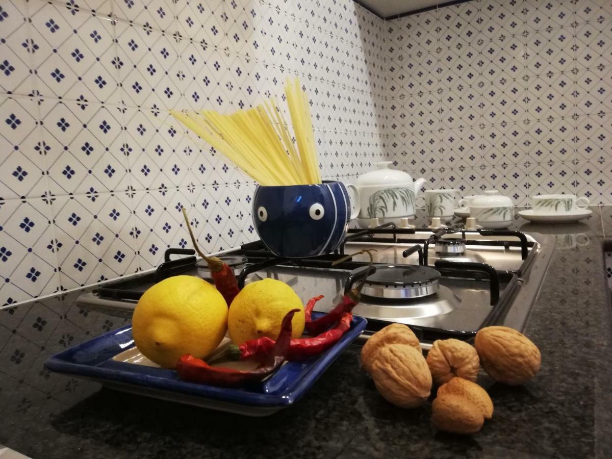 B&B Vicolo Stretto サレルノ エクステリア 写真