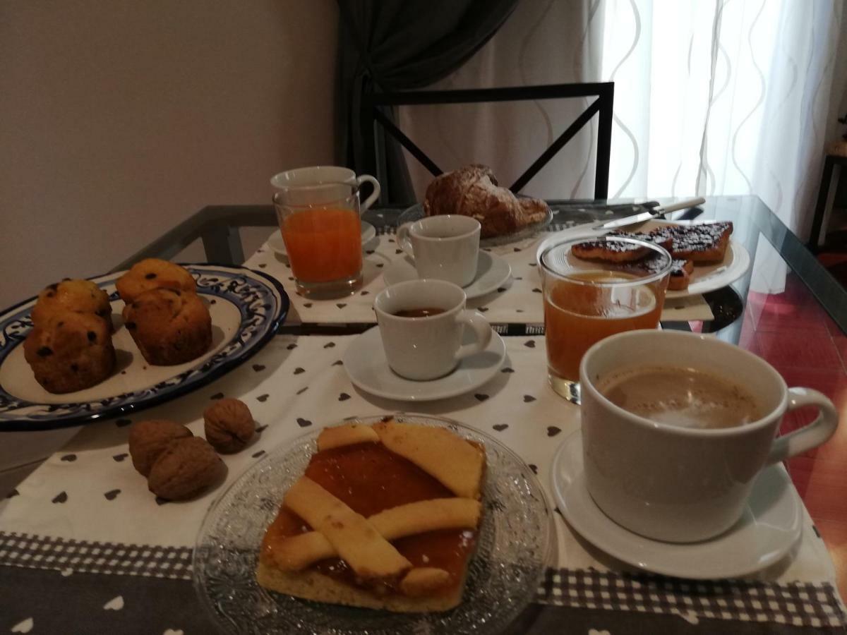 B&B Vicolo Stretto サレルノ エクステリア 写真